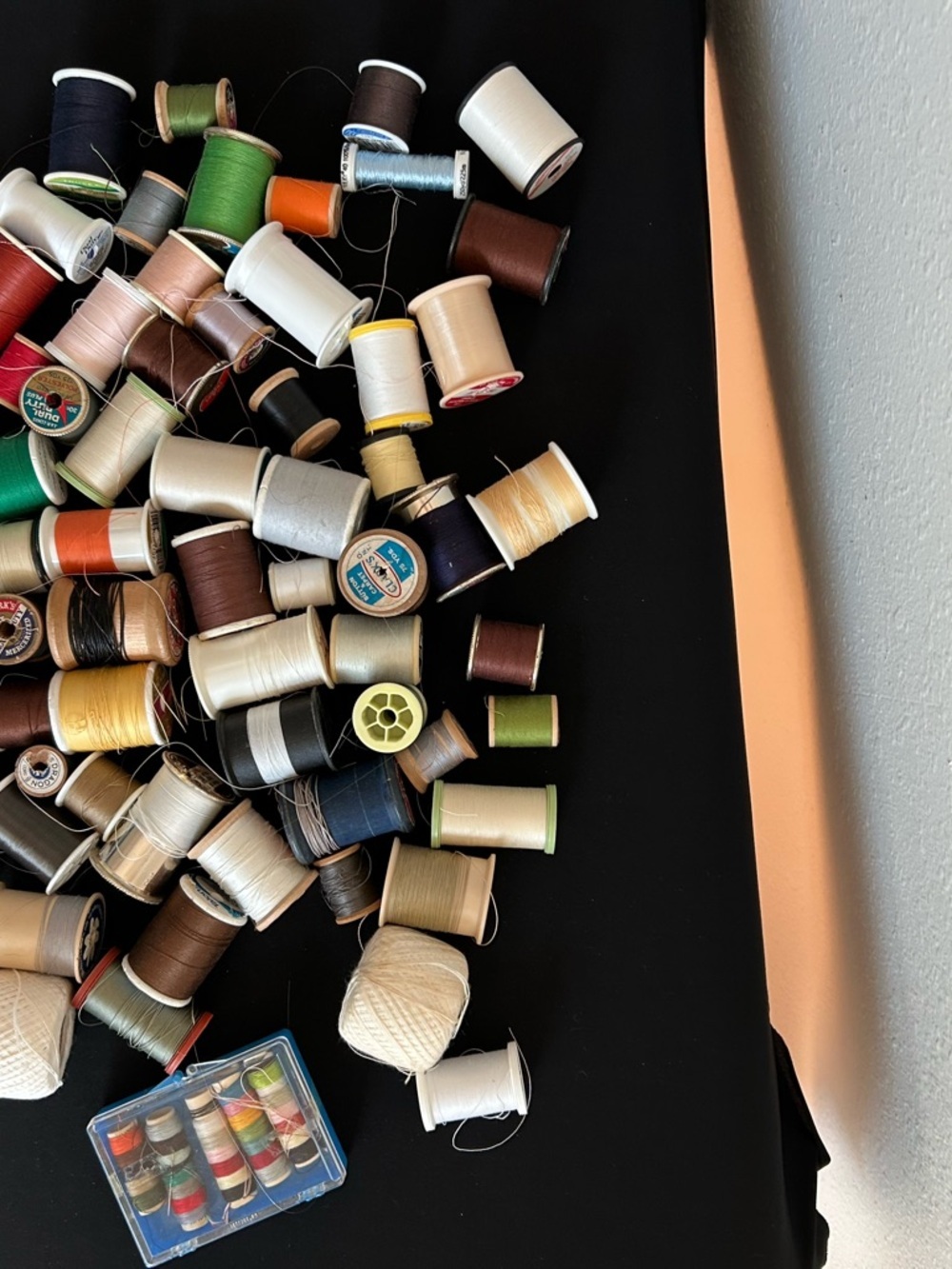 Assorted Thread and Sewing Spool Lot - Multi Color - Picture 2 of 8
